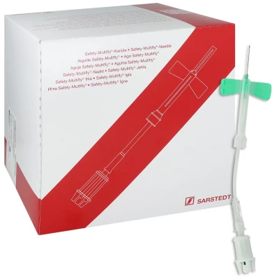 Blutentnahmesystem von Sarstedt vor einer Verpackung