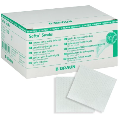 Zwei Softa Swabs Alkoholtupfer vor einer Verpackung